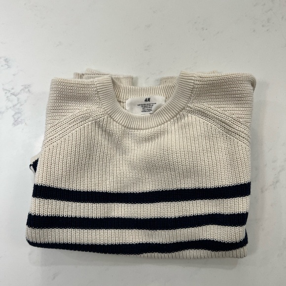H&M sweater - Picture 4 of 8